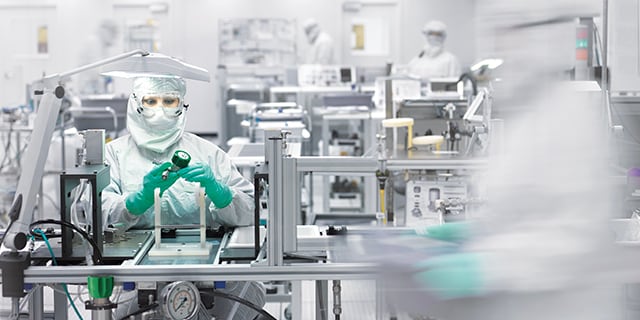 Swagelok shares technical expertise with industrial professionals
