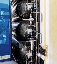 Pressurized hydrogen storage tanks