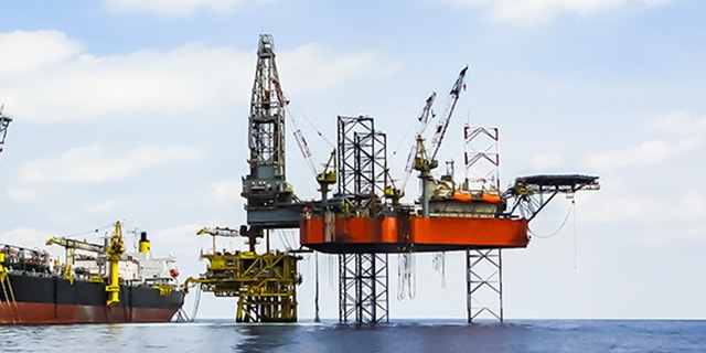 Offshore platform in the Madura Strait