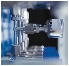 Vacuum face seal fittings can also help enhance overall cleanliness by minimizing entrapment areas