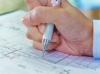 Design and assembly service for industrial fluid systems