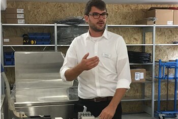 Tag der Wirtschaft - Schlauchmachinen-Demonstration