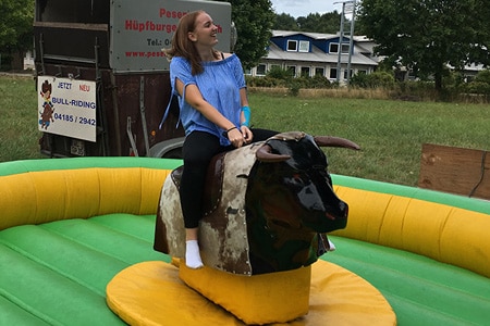 Swagelok Hamburg - Sommerfest mit Bullenreiten