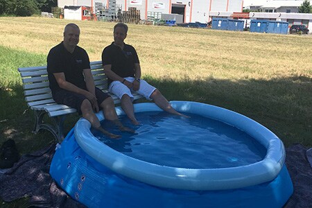 Swagelok Hamburg im Sommer mit Pool