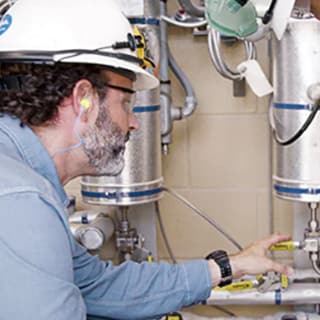 swagelok field engineer onsite service