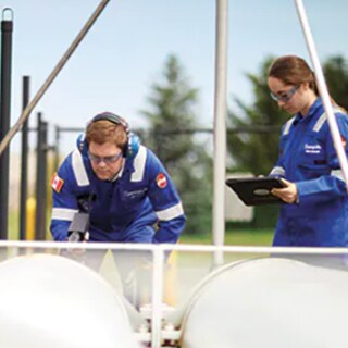 swagelok field engineers doing onsite service