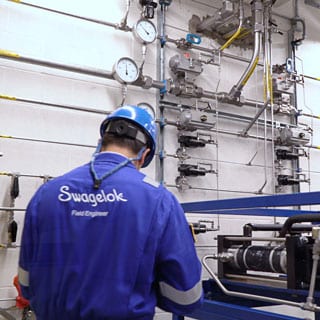 swagelok field engineer performing onsite service