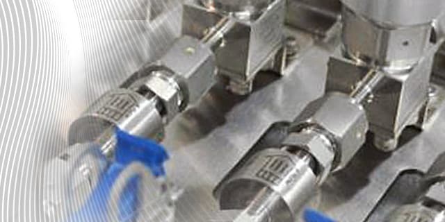 VCO face seal fittings installed on a compact stainless steel instrumentation manifold