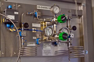 swagelok kcm gas cylinder changeover regulator panel