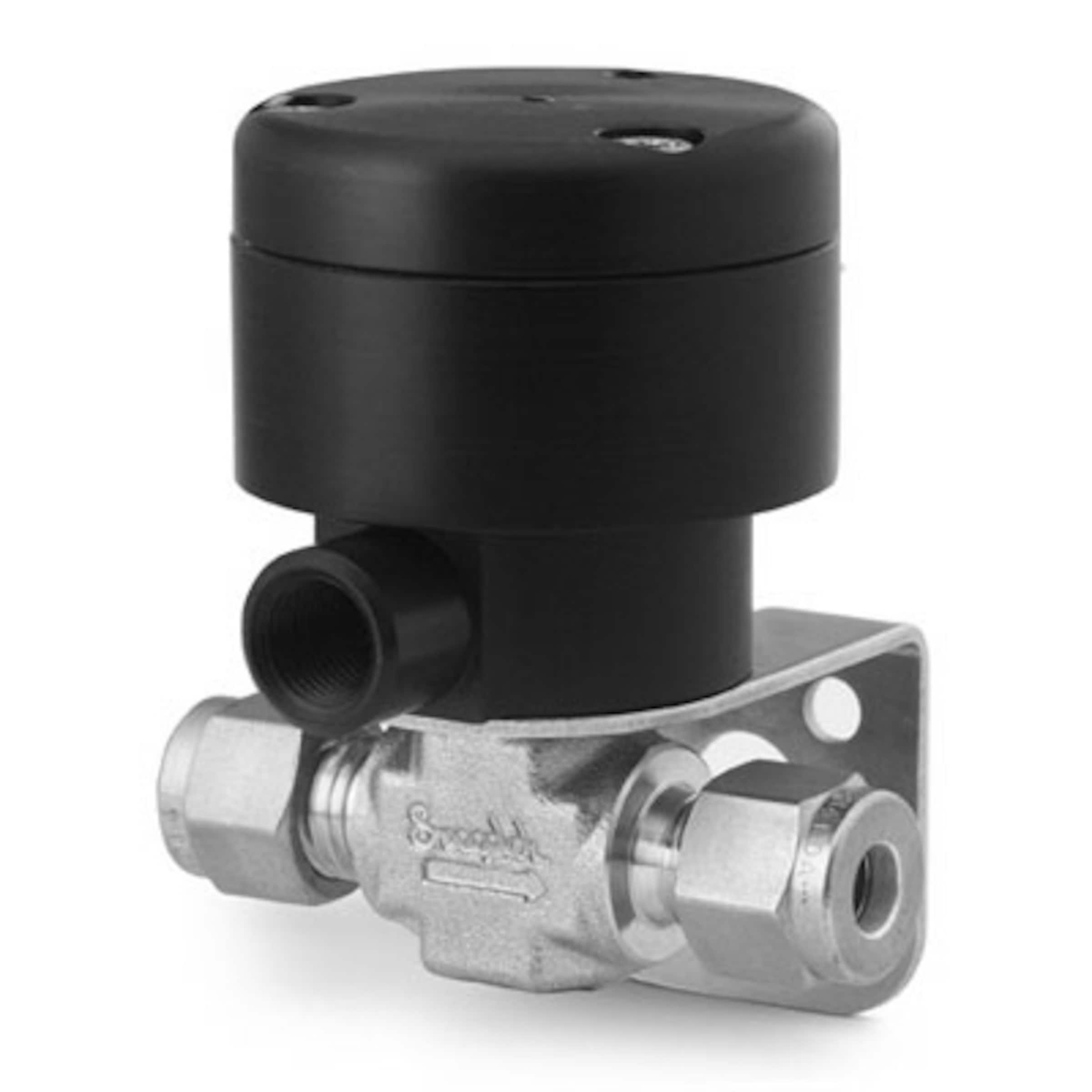 Stainless Steel Toggle Valve, 1/4 in. Swagelok Tube Fitting, NC